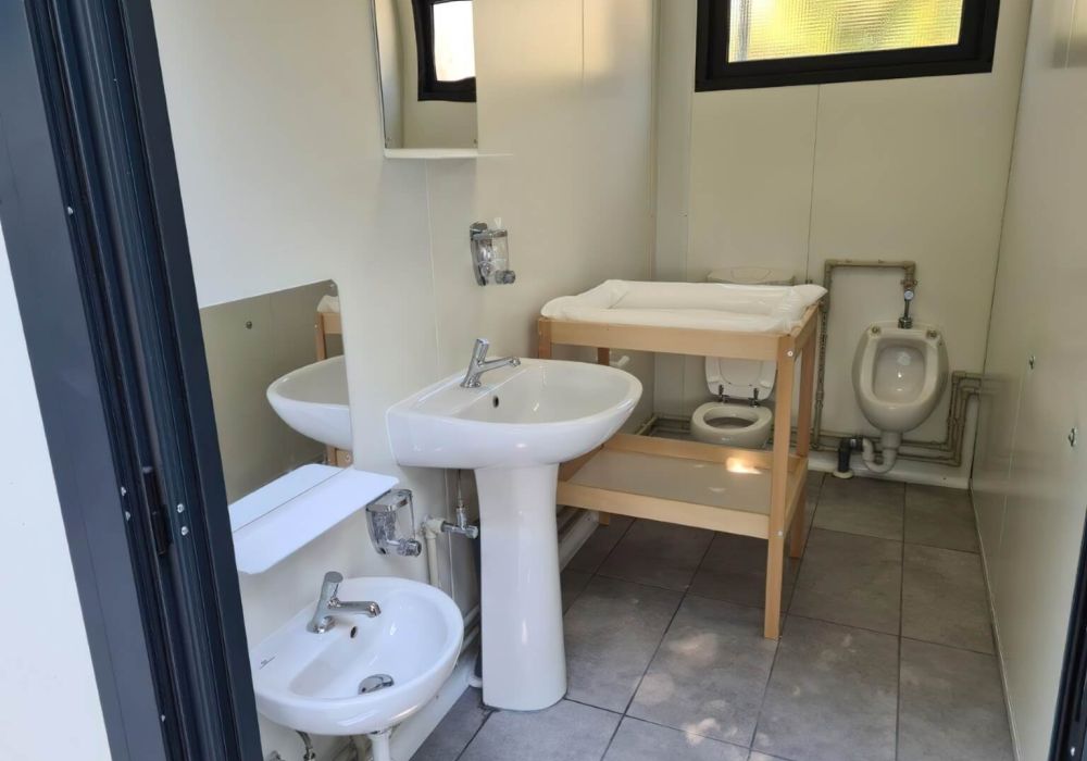 interni di un bagno prefabbricato